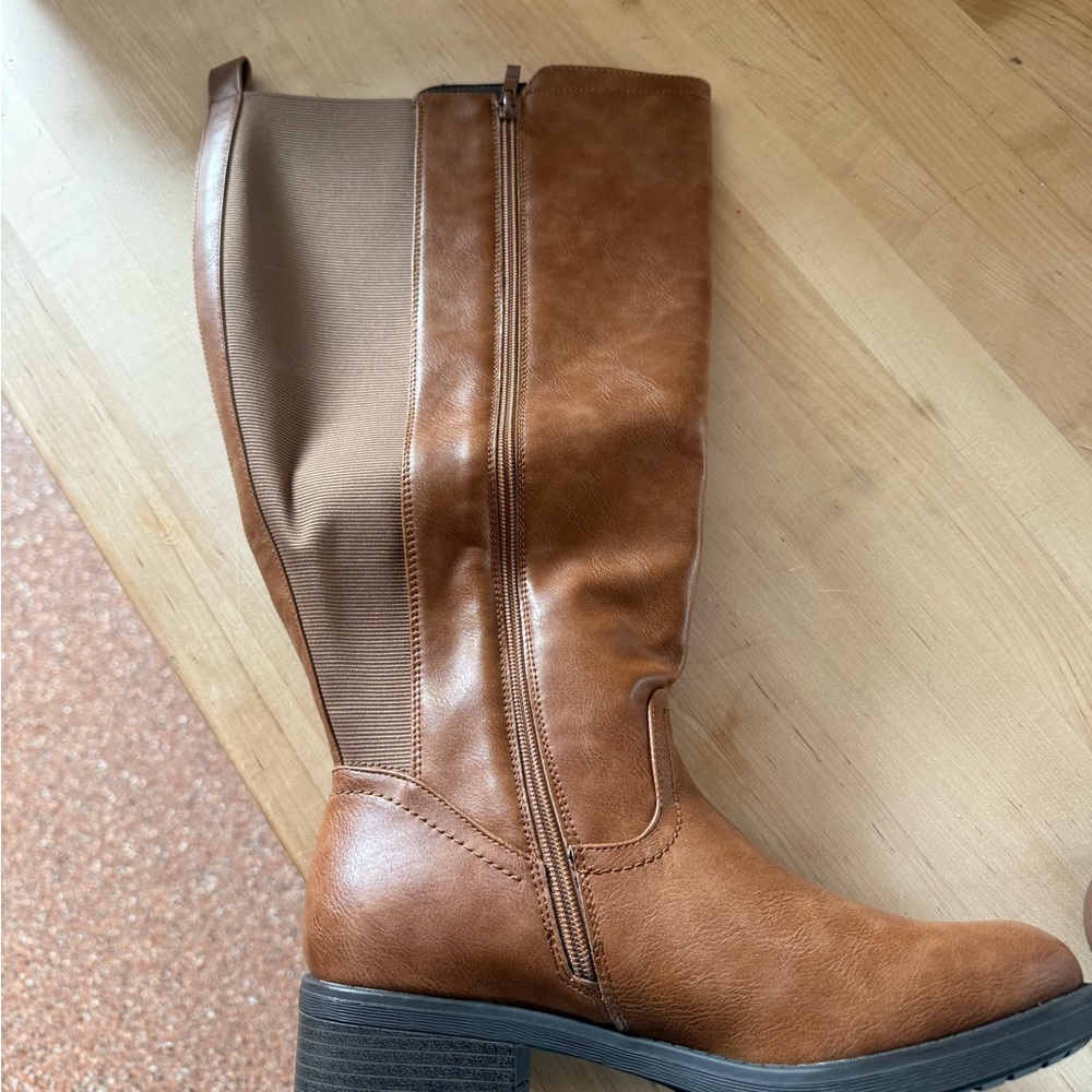 Brown Knee-High Women's Boots